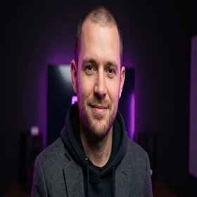 Tobias Becker